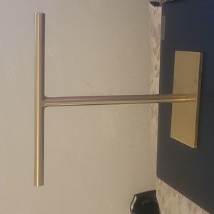 Kendra Scott bracelet holder stand